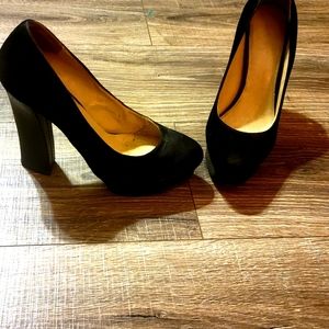 Nine West Wedge suede black pumps